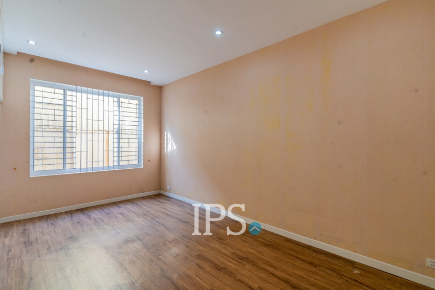 5 Bedroom Villa For Rent - Boeung Kak 1, Phnom Penh