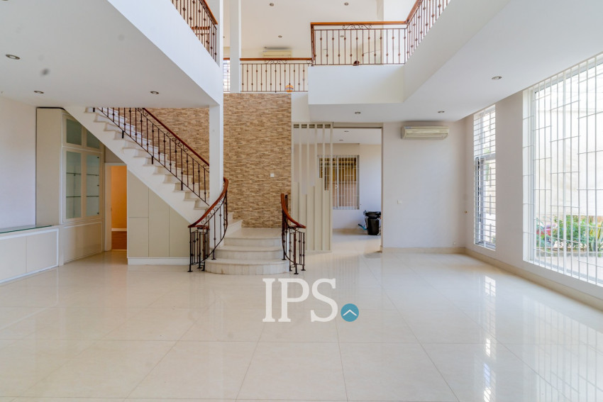 5 Bedroom Villa For Rent - Boeung Kak 1, Phnom Penh