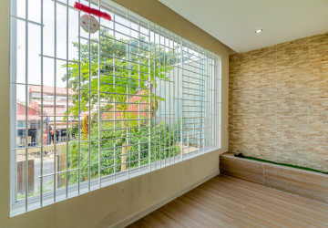 5 Bedroom Villa For Rent - Boeung Kak 1, Phnom Penh thumbnail