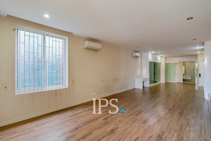 5 Bedroom Villa For Rent - Boeung Kak 1, Phnom Penh