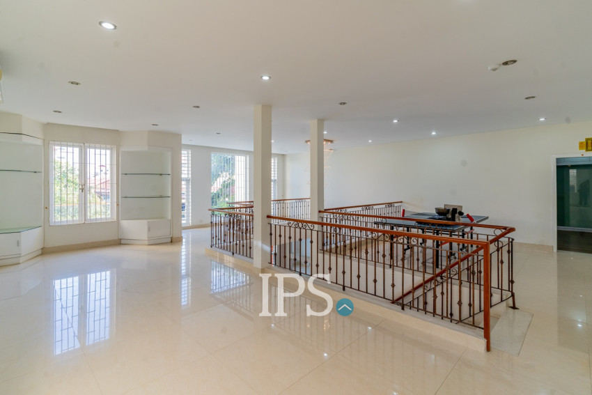 5 Bedroom Villa For Rent - Boeung Kak 1, Phnom Penh