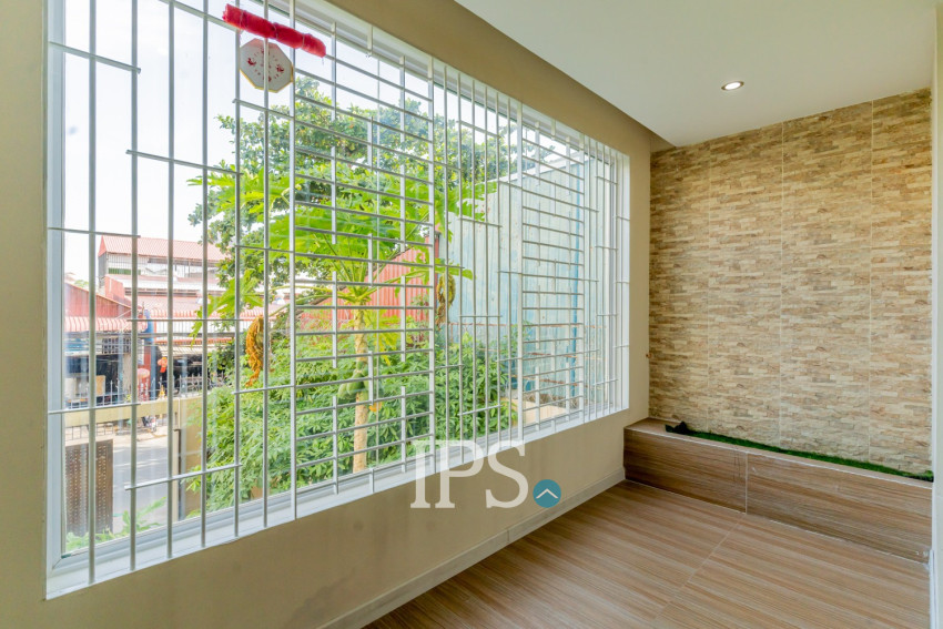 5 Bedroom Villa For Rent - Boeung Kak 1, Phnom Penh