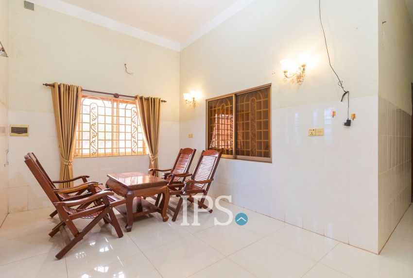 4 Bedroom Flat For Rent - Svay Dangkum, Siem Reap