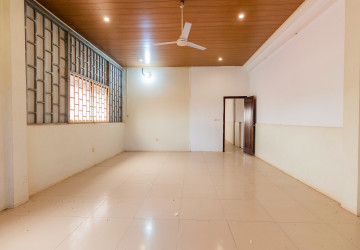 4 Bedroom Flat For Rent - Svay Dangkum, Siem Reap thumbnail