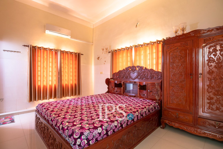 4 Bedroom Flat For Rent - Svay Dangkum, Siem Reap