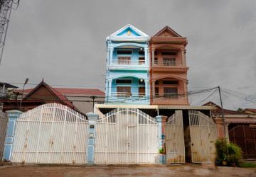 4 Bedroom Flat For Rent - Svay Dangkum, Siem Reap thumbnail