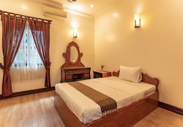 4 Bedroom Twin Villa For Sale - Bassac Garden, Tonle Bassac, Phnom Penh thumbnail