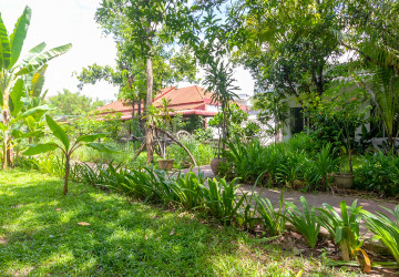 1 Bedroom Apartment For Rent - Svay Dangkum, Siem Reap thumbnail