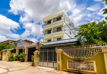 6 Bedroom Flat For Rent - Svay Dangkum, Siem Reap thumbnail