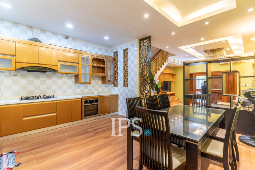 4 Bedroom Villa For Rent - Bassac Garden, Tonle Bassac, Phnom Penh