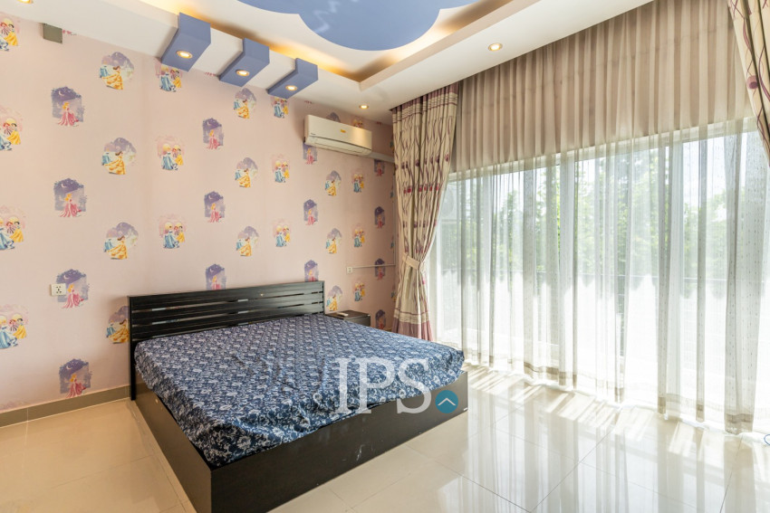 4 Bedroom Villa For Rent - Bassac Garden, Tonle Bassac, Phnom Penh