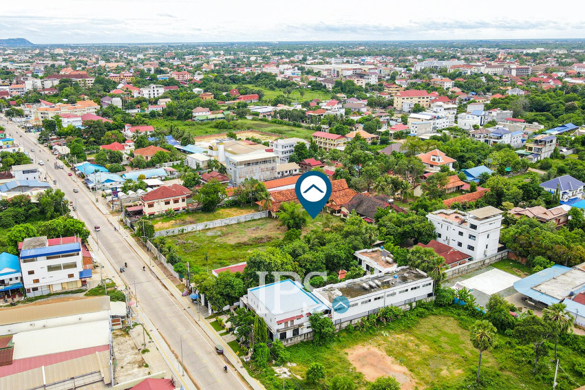 10,000 Sqm Commercial Land and Building For Rent - Kouk Chak, Sieam Reap