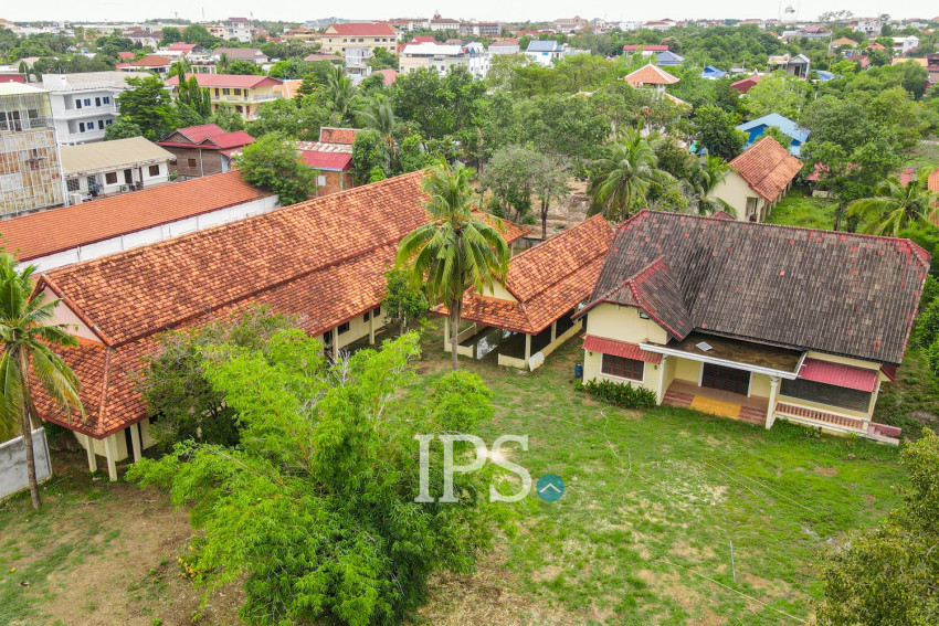 10,000 Sqm Commercial Land and Building For Rent - Kouk Chak, Sieam Reap