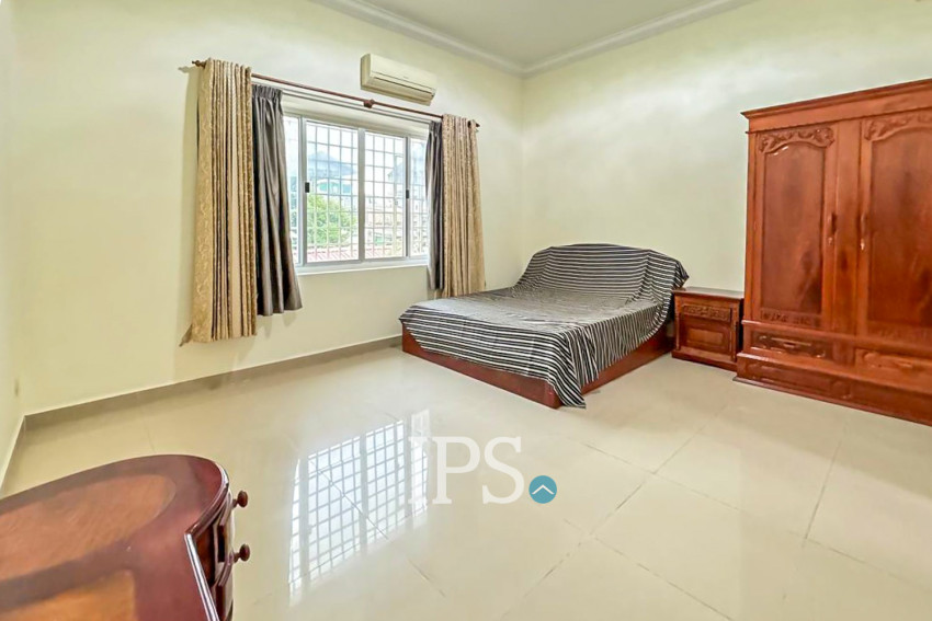 4 Bedroom Villa For Rent - Bassac Garden, Tonle Bassac, Phnom Penh