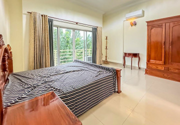 4 Bedroom Villa For Rent - Bassac Garden, Tonle Bassac, Phnom Penh thumbnail