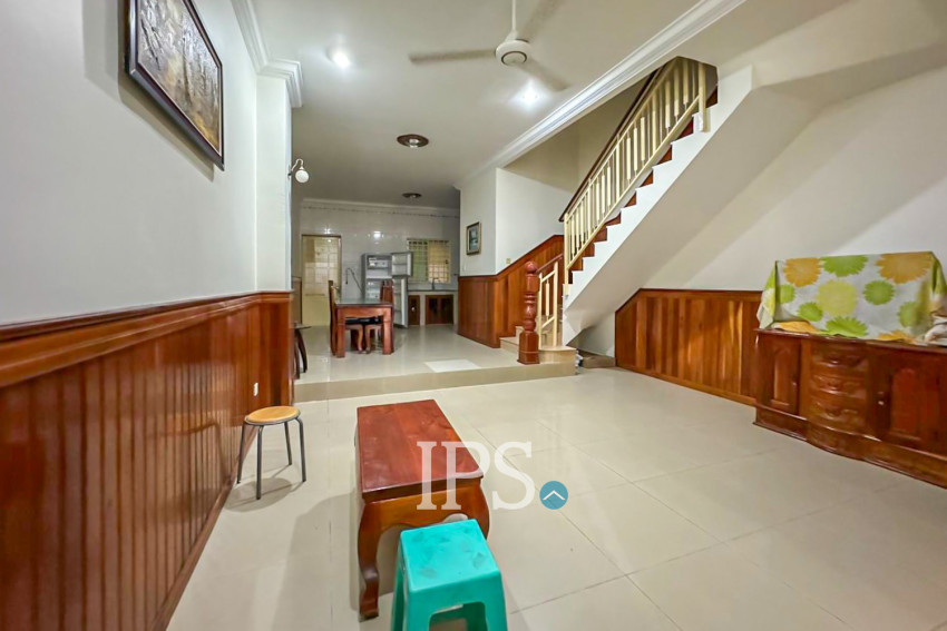 4 Bedroom Villa For Rent - Bassac Garden, Tonle Bassac, Phnom Penh