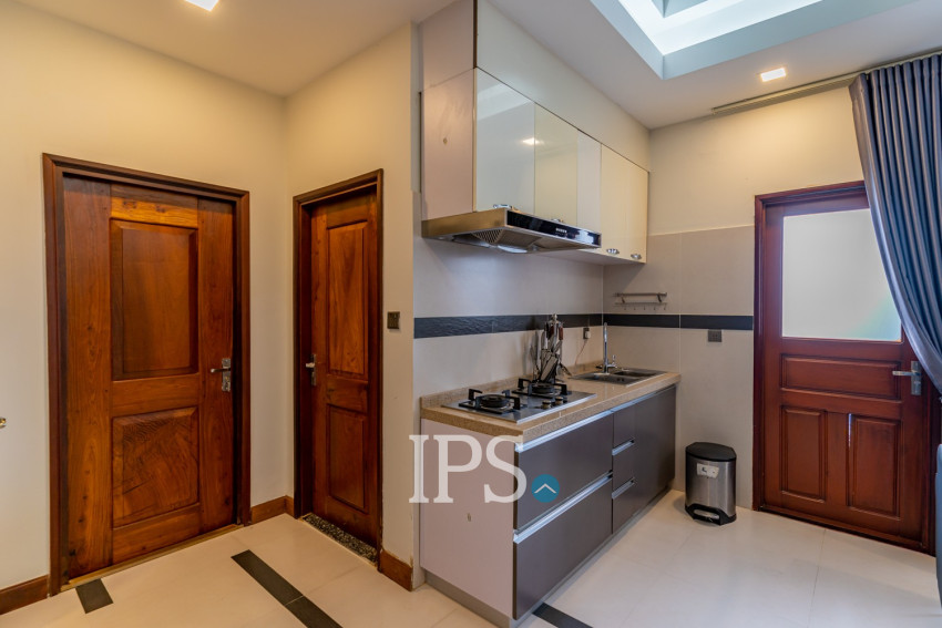 1 Bedroom Serviced Apartment For Rent - BKK 1, Phnom Penh