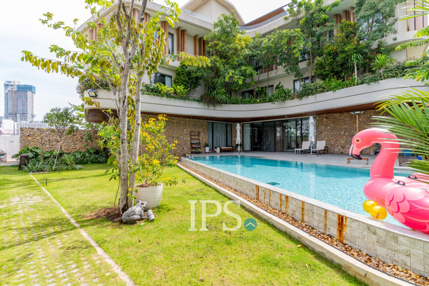 Contemporary 4 Bedroom Villa For Rent  Chak Angrae Leu, Phnom Penh