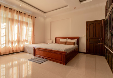 2 Bedroom Villa For Rent - Teuk Vil, Siem Reap thumbnail