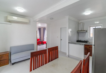 1 Bedroom Apartment For Rent - Phsar Kandal 2, Phnom Penh thumbnail