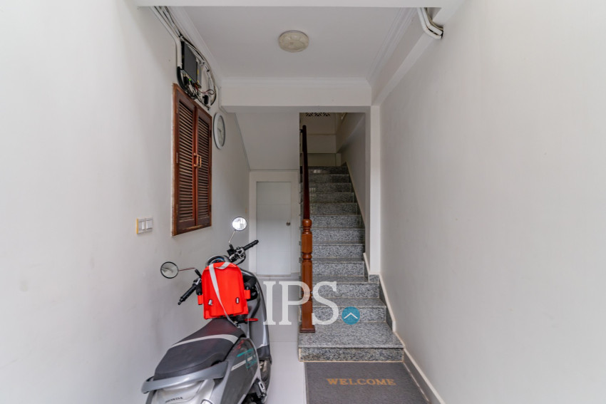 1 Bedroom Apartment For Rent - Phsar Kandal 2, Phnom Penh