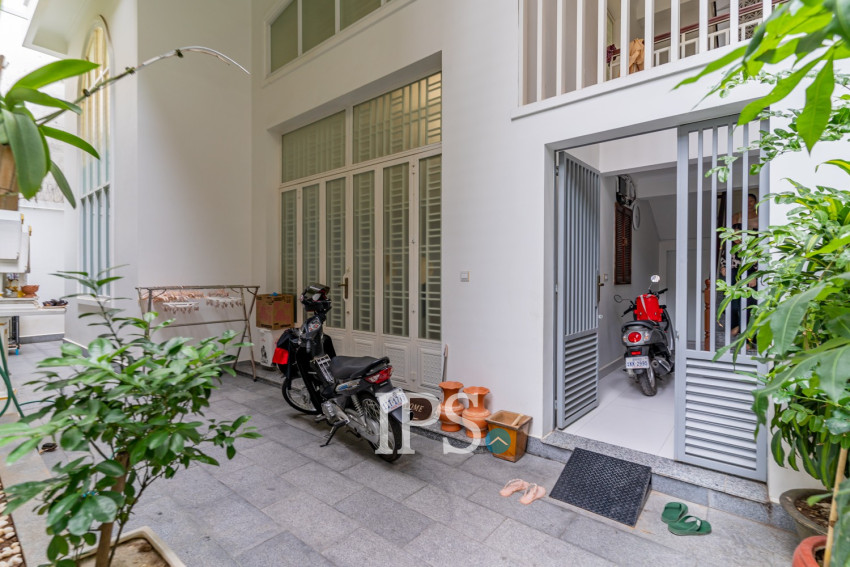 1 Bedroom Apartment For Rent - Phsar Kandal 2, Phnom Penh