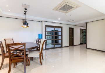 3 Bedroom Condo For Rent - De Castle Royal, BKK1, Phnom Penh thumbnail