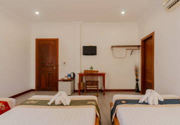 21 Bedroom Hotel For Sale - Sala Kamreuk, Siem Reap thumbnail