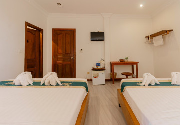 21 Bedroom Hotel For Sale - Sala Kamreuk, Siem Reap thumbnail