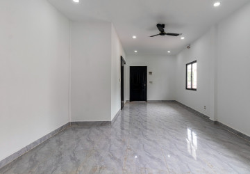 56 Sqm Office Space For Rent - Svay Dangkum, Siem Reap thumbnail