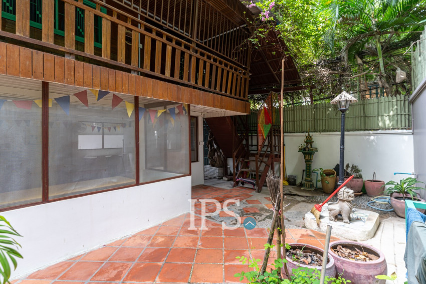 164 Sqm Retail Space For Rent - Tonle Bassac, Phnom Penh