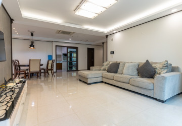 3 Bedroom Condo For Sale - De Castle Royal, BKK1, Phnom Penh thumbnail