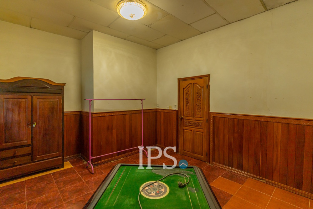 3 Bedroom Commercial Villa For Rent - Beoung Kak 2, Phnom Penh - Image 19