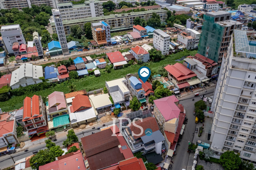 3 Bedroom Commercial Villa For Rent - Beoung Kak 2, Phnom Penh