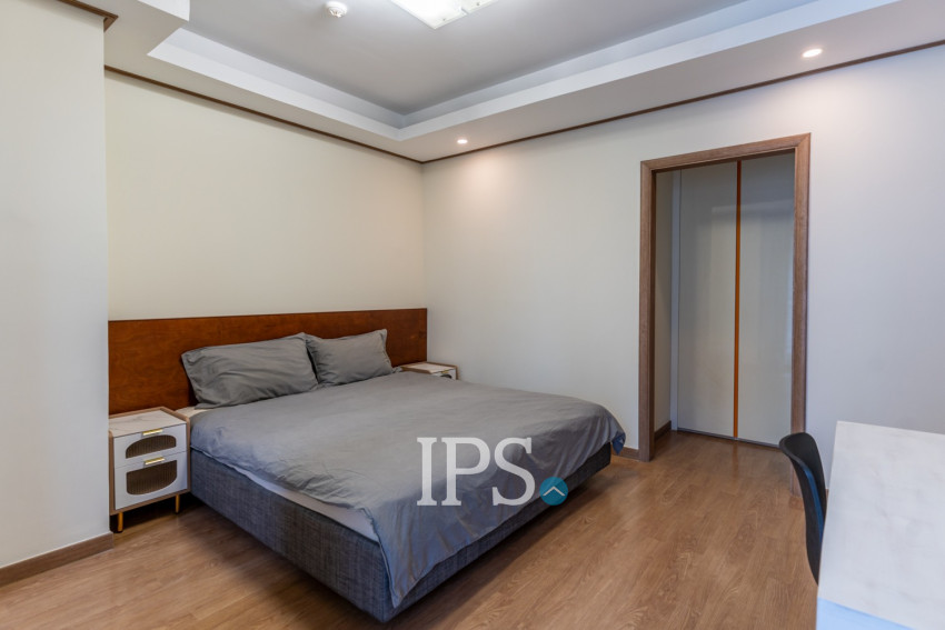 2 Bedroom Condo For Rent - De Castle Royal, BKK1, Phnom Penh