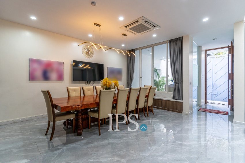 3 Bedroom Townhouse For Rent - BKK1, Phnom Penh