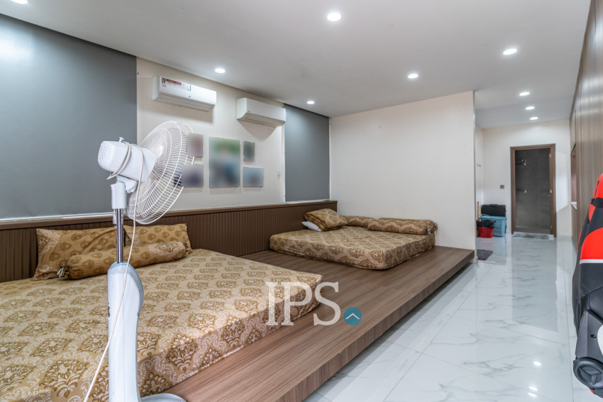 3 Bedroom Townhouse For Rent - BKK1, Phnom Penh