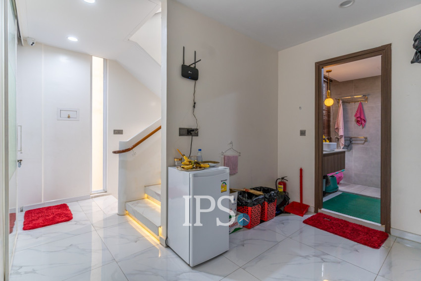 3 Bedroom Townhouse For Rent - BKK1, Phnom Penh