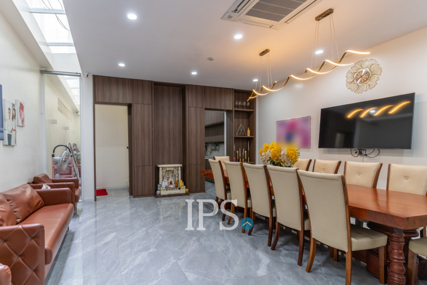 3 Bedroom Townhouse For Rent - BKK1, Phnom Penh