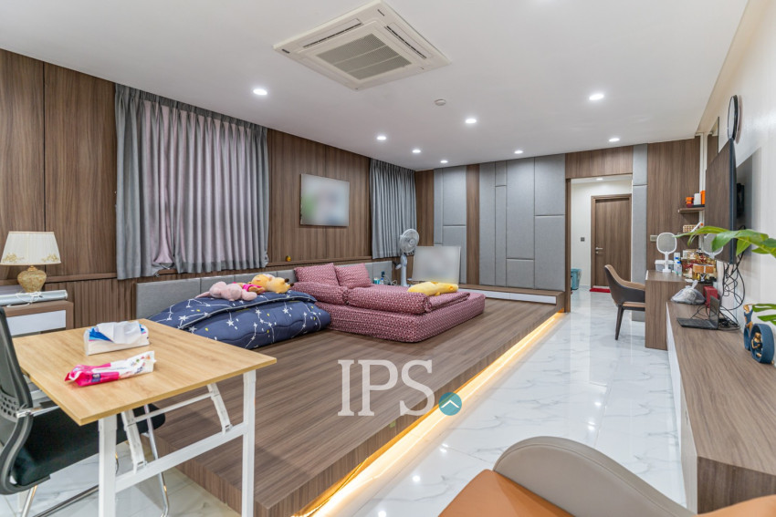 3 Bedroom Townhouse For Rent - BKK1, Phnom Penh