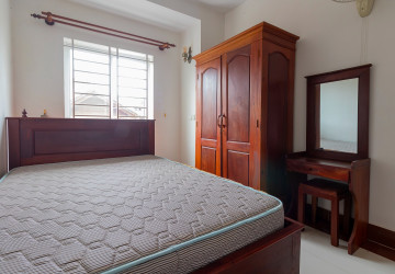 2 Bedroom Apartment For Rent - Slor Kram, Siem Reap thumbnail