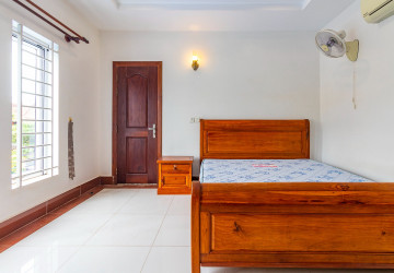 2 Bedroom Apartment For Rent - Slor Kram, Siem Reap thumbnail