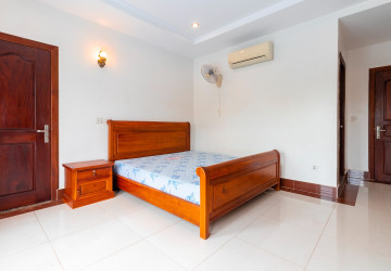 2 Bedroom Apartment For Rent - Slor Kram, Siem Reap thumbnail