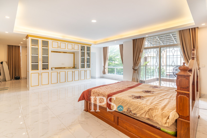 7 Bedroom Villa For Rent - Orkide Royal 2004, Teuk Thla, Phnom Penh