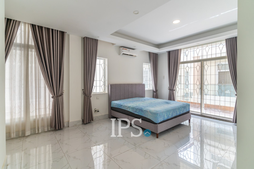 7 Bedroom Villa For Rent - Orkide Royal 2004, Teuk Thla, Phnom Penh