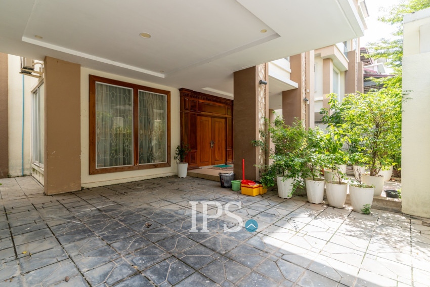 7 Bedroom Villa For Rent - Orkide Royal 2004, Teuk Thla, Phnom Penh