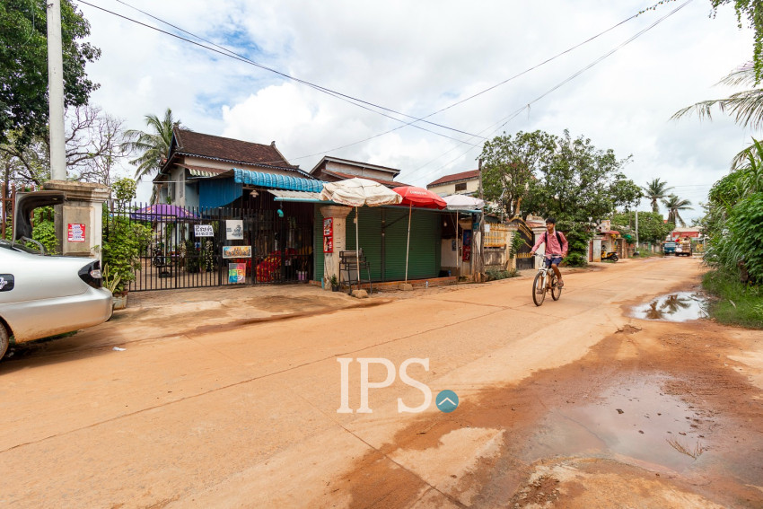 576 Sqm Commercial Land and House For Sale - Slor Kram, Siem Reap