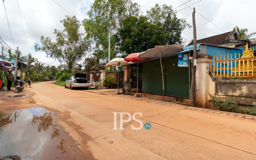 576 Sqm Commercial Land and House For Sale - Slor Kram, Siem Reap