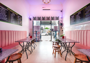 4 Bedroom Boutique  Restaurant Business For Sale - Svay Dangkum, Siem Reap thumbnail