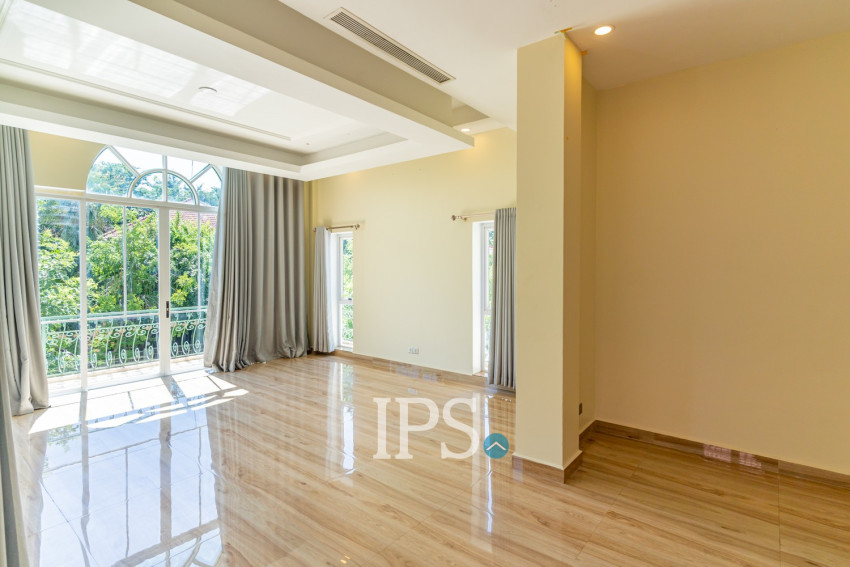 5 Bedroom Villa For Rent - Bassac Garden City, Tonle Bassac, Phnom Penh